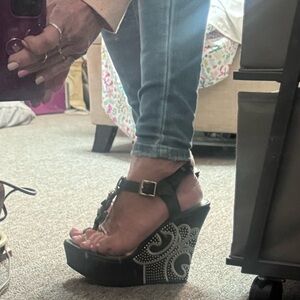 Sexy black wedges